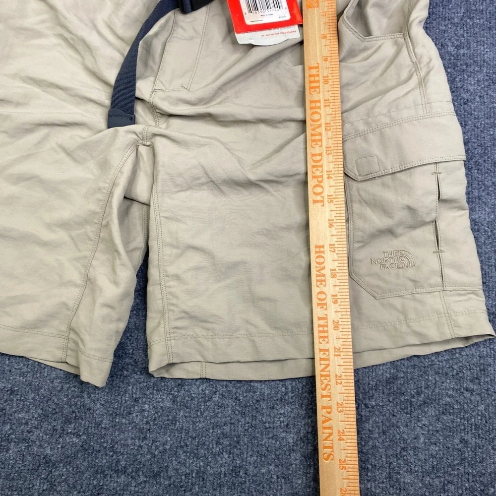 The North Face Paramount Peak Cargo Shorts Dune Beige Mens Large AJFF254 UPF 30